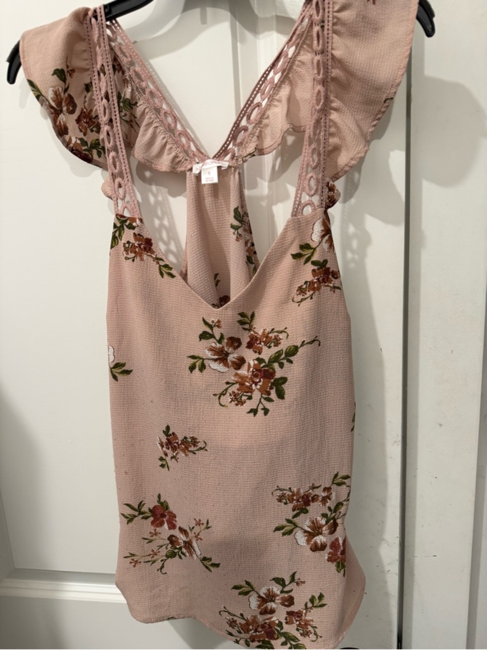 Xhilaration Blush Pink Floral Lace-Trim Cami